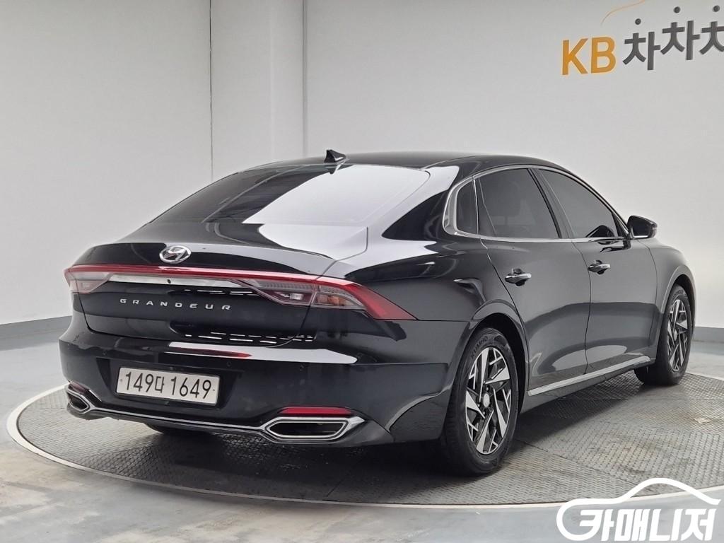 Hyundai Grandeur The New Grandeur IG Hybrid Premium thumbnail 2