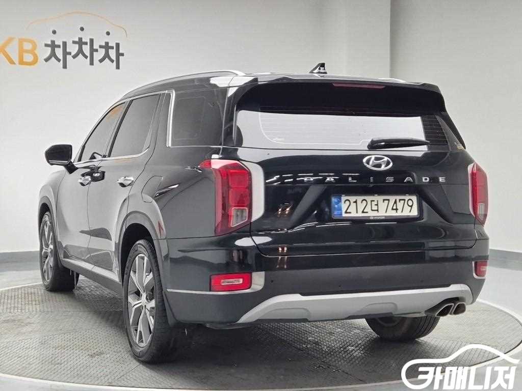 Hyundai Palisade Diesel 2.2 2WD thumbnail 2