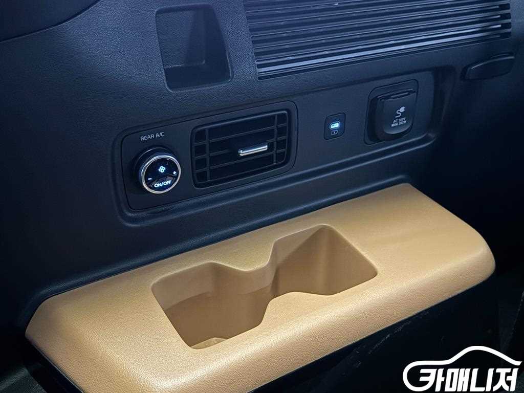 Hyundai Santa Fe Santa Fe Hybrid MX5 1.6T 4WD Calligraphy thumbnail 19