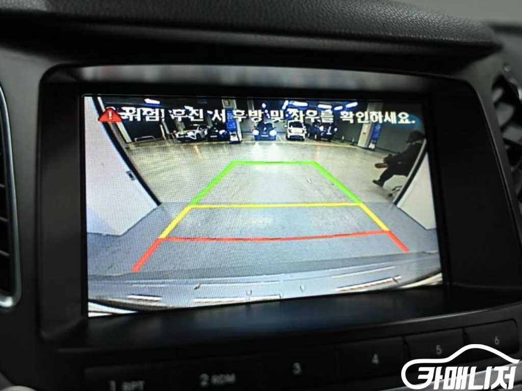 Hyundai Grandeur Grandeur HG Hybrid PREMIUM thumbnail 10