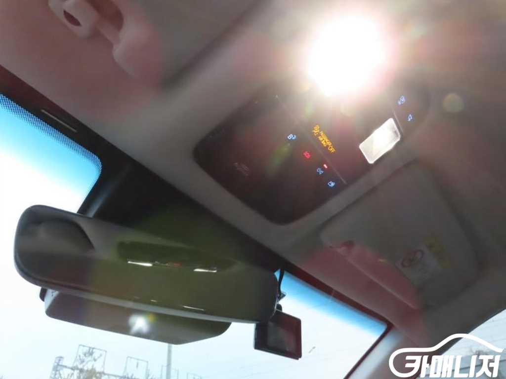 Hyundai Grandeur Grandeur Hybrid Premium thumbnail 17