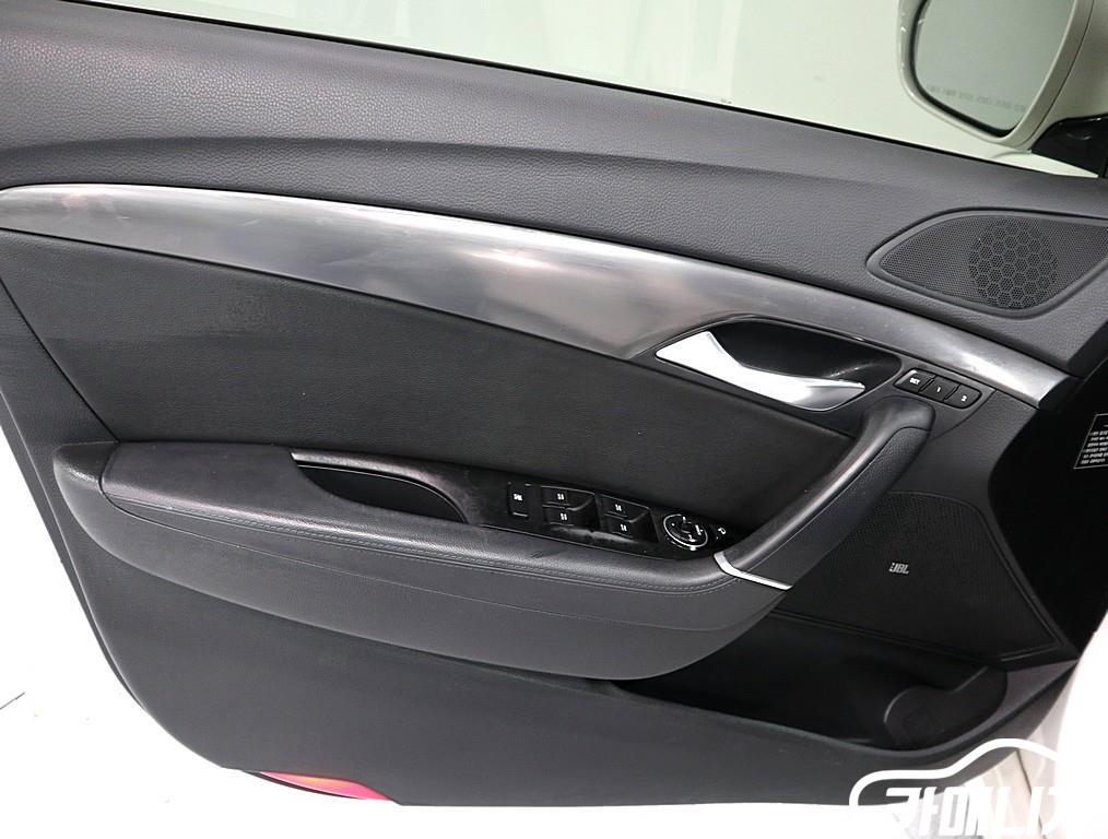 Hyundai i40 i40Saloon 1.7 VGT PREMIUM thumbnail 19