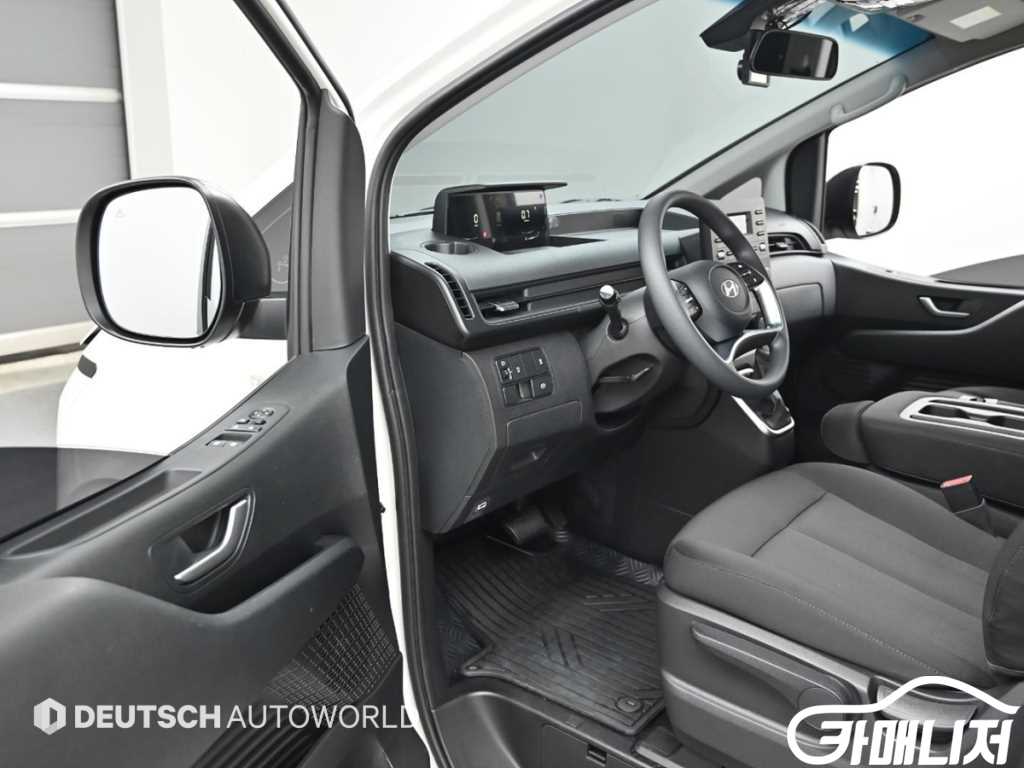 Hyundai Staria 2WD Diesel Cargo Smart thumbnail 11