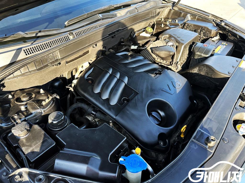 Hyundai Veracruz Gasoline 4WD 380VXL thumbnail 17