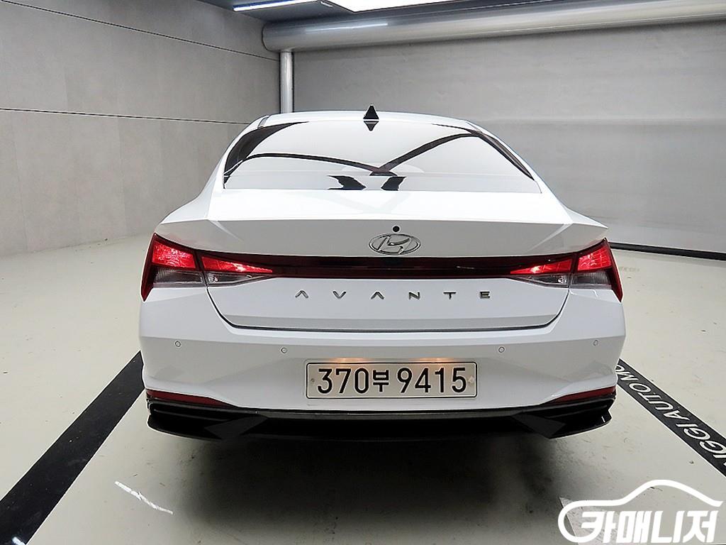 Hyundai Avante 1.6 Modern thumbnail 3