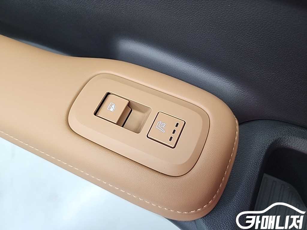 Hyundai Santa Fe Santa Fe Hybrid MX5 1.6T 4WD Calligraphy thumbnail 14