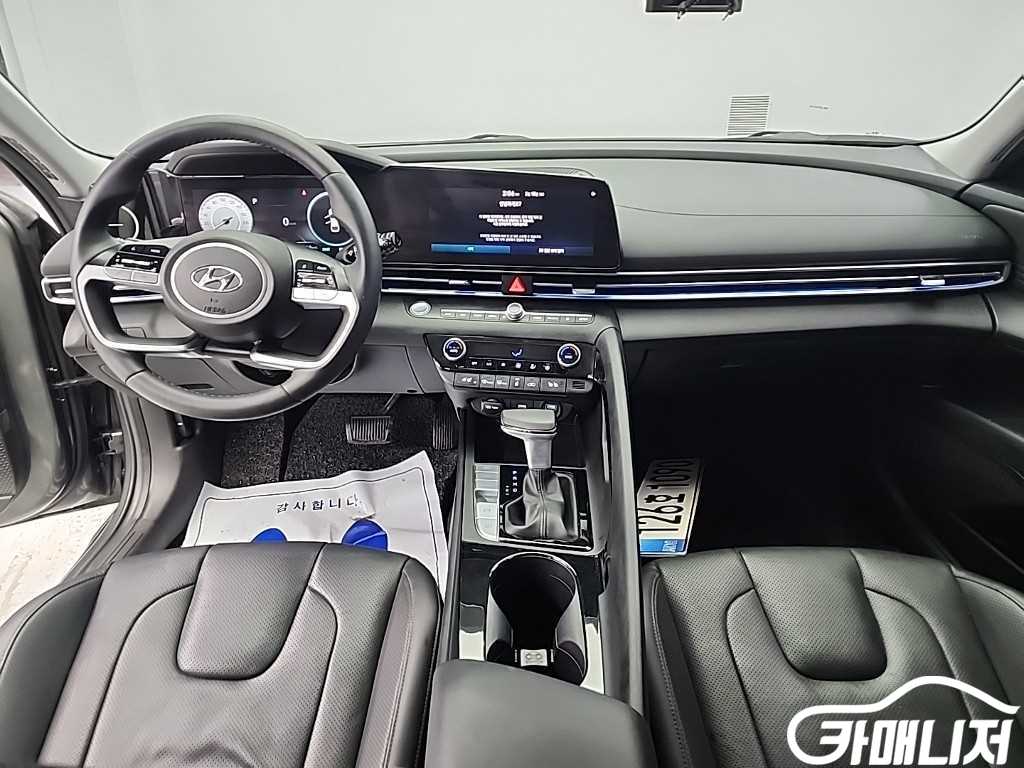 Hyundai Avante 1.6 Inspiration thumbnail 7