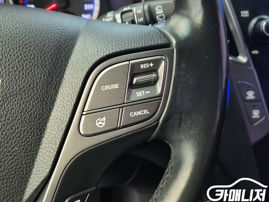 Hyundai Santa Fe Santa Fe DM Diesel 2WD 2.0 Premium thumbnail 13