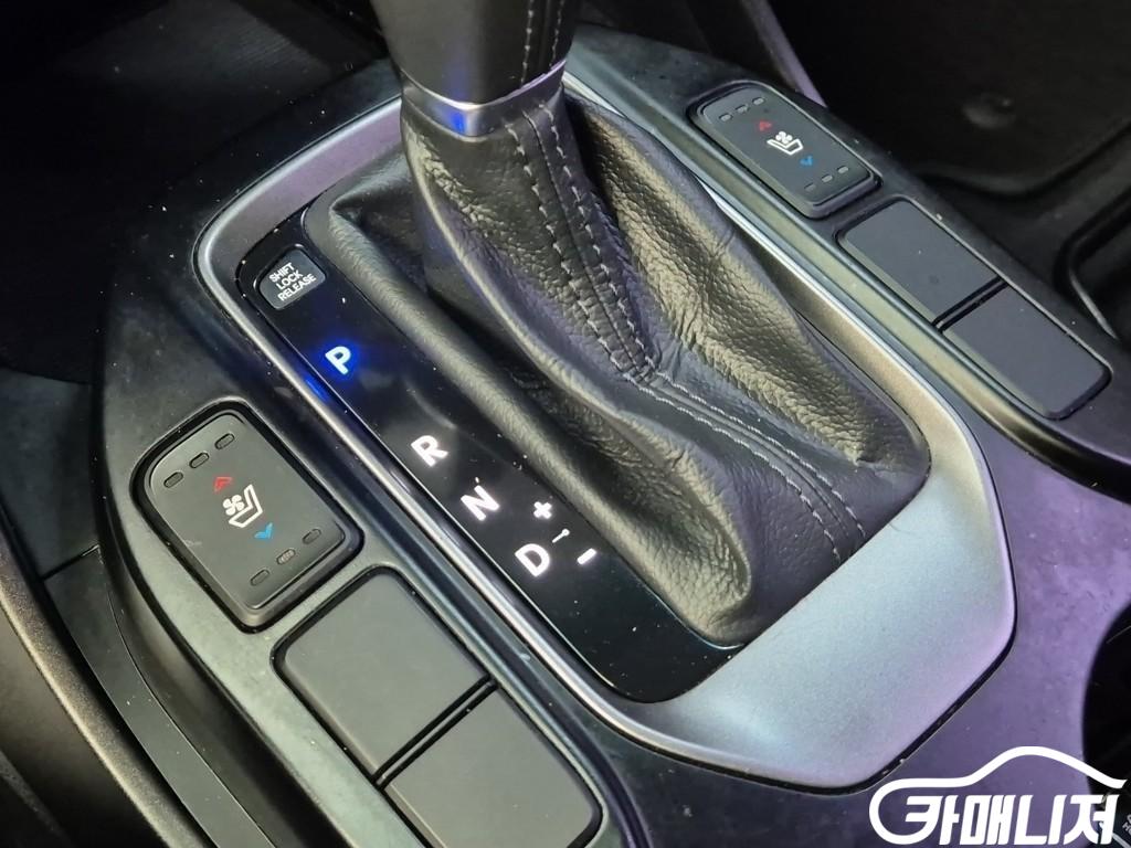 Hyundai Santa Fe Santa Fe DM Diesel 2WD 2.0 Premium thumbnail 15