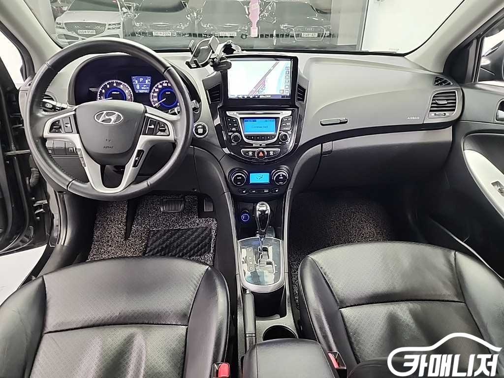 Hyundai Accent AccentFacelift 1.6GDI Top thumbnail 7