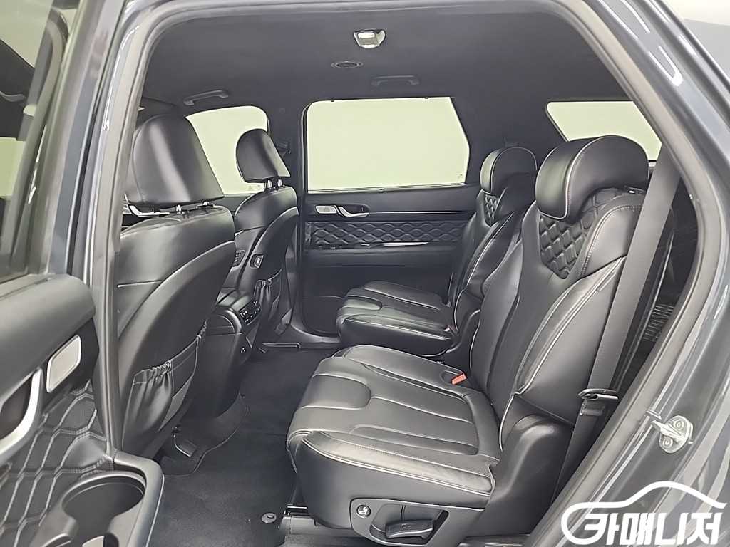 Hyundai Palisade Diesel 2.2 2WD thumbnail 12