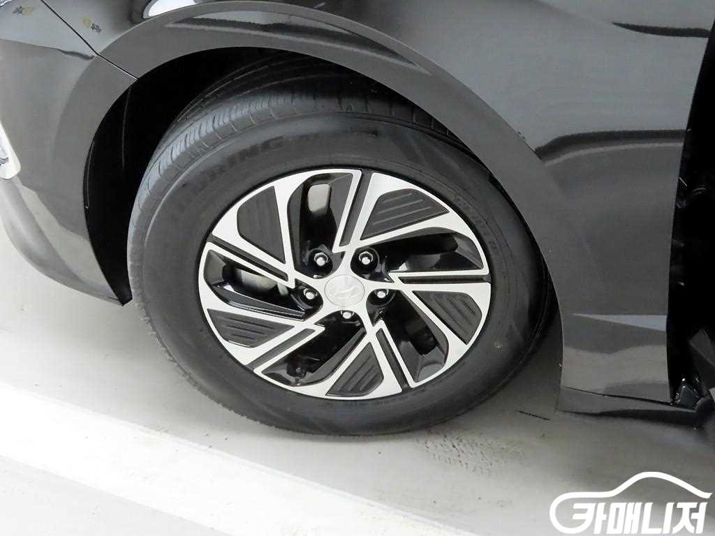 Hyundai Sonata Sonata Hybrid Smart thumbnail 19