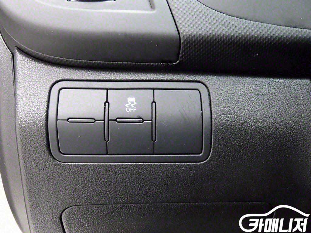 Hyundai Accent AccentFacelift 1.4VVT Smart thumbnail 12