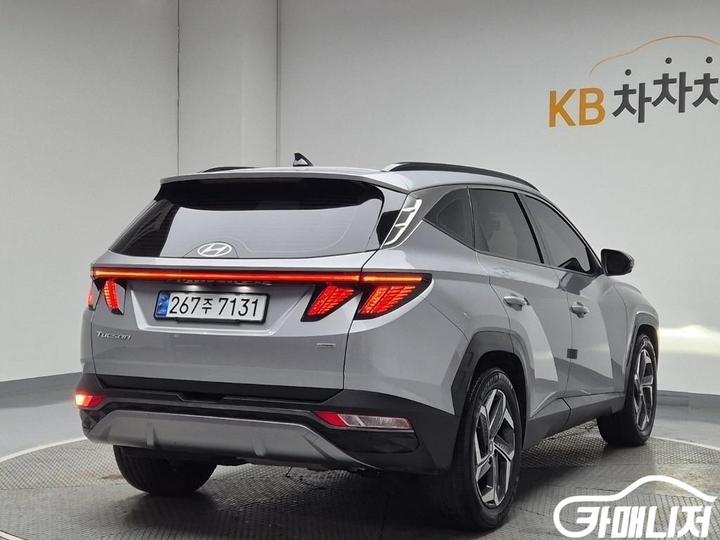 Hyundai Tucson Diesel 2.0 4WD Inspiration thumbnail 2