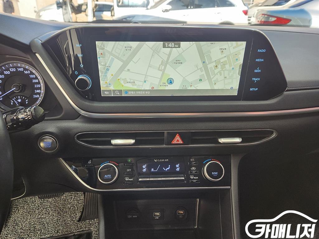 Hyundai Sonata 2.0 Premium Family thumbnail 11