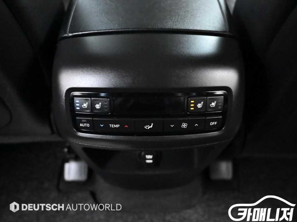 Hyundai Palisade Diesel 2.2 2WD thumbnail 16