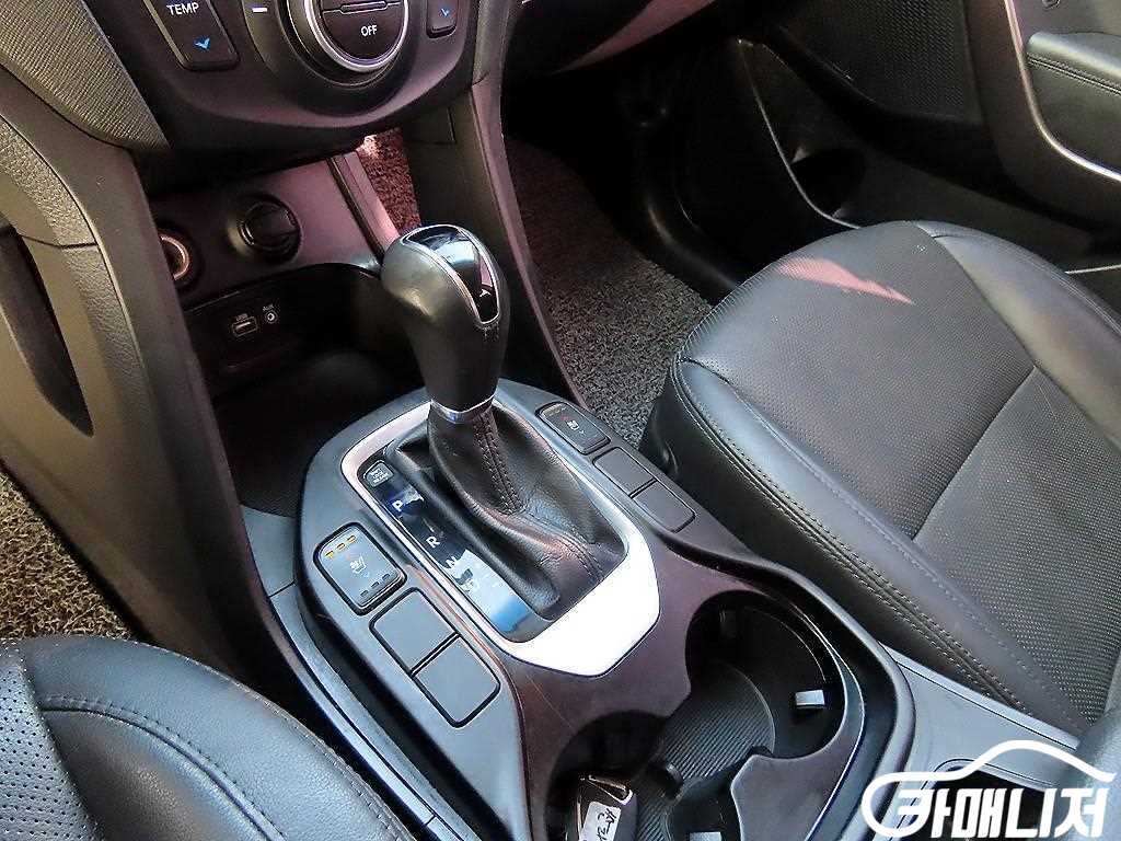 Hyundai Santa Fe Santa Fe The Prime Diesel 2.2 2WD thumbnail 10