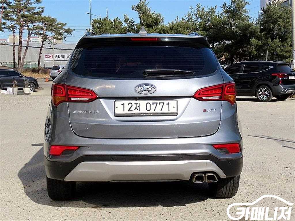 Hyundai Santa Fe Santa Fe The Prime Diesel 2.2 2WD thumbnail 4