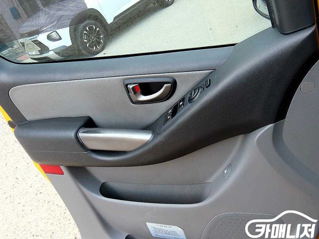 Hyundai Starex The New Grand Starex Child Safety Vehicle LPi thumbnail 12