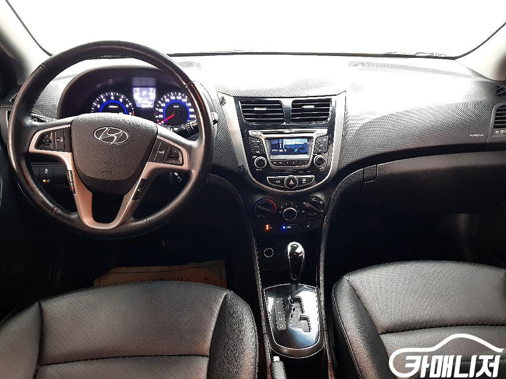 Hyundai Accent AccentFacelift 1.4VVT Modern thumbnail 5