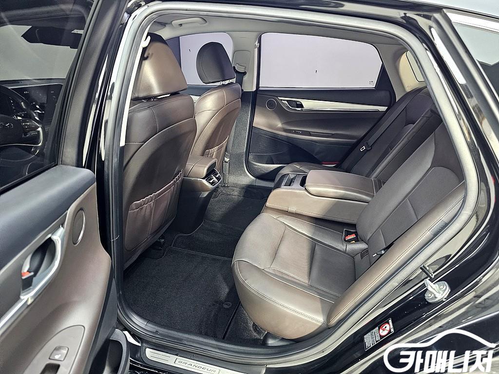 Hyundai Grandeur The New Grandeur IG LPI 3.0 Premium thumbnail 9