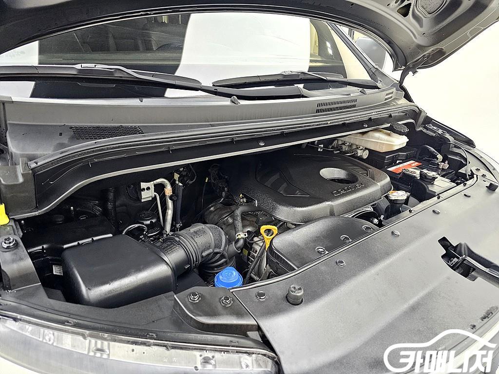 Hyundai Starex The New Grand Starex 2WD Urban 9-Seater thumbnail 6