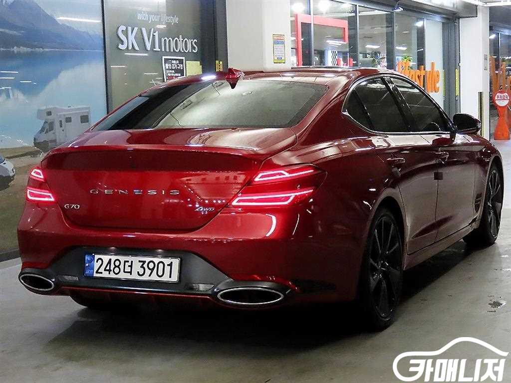 Genesis G70 The New G70 Gasoline 2.0T 4WD thumbnail 4