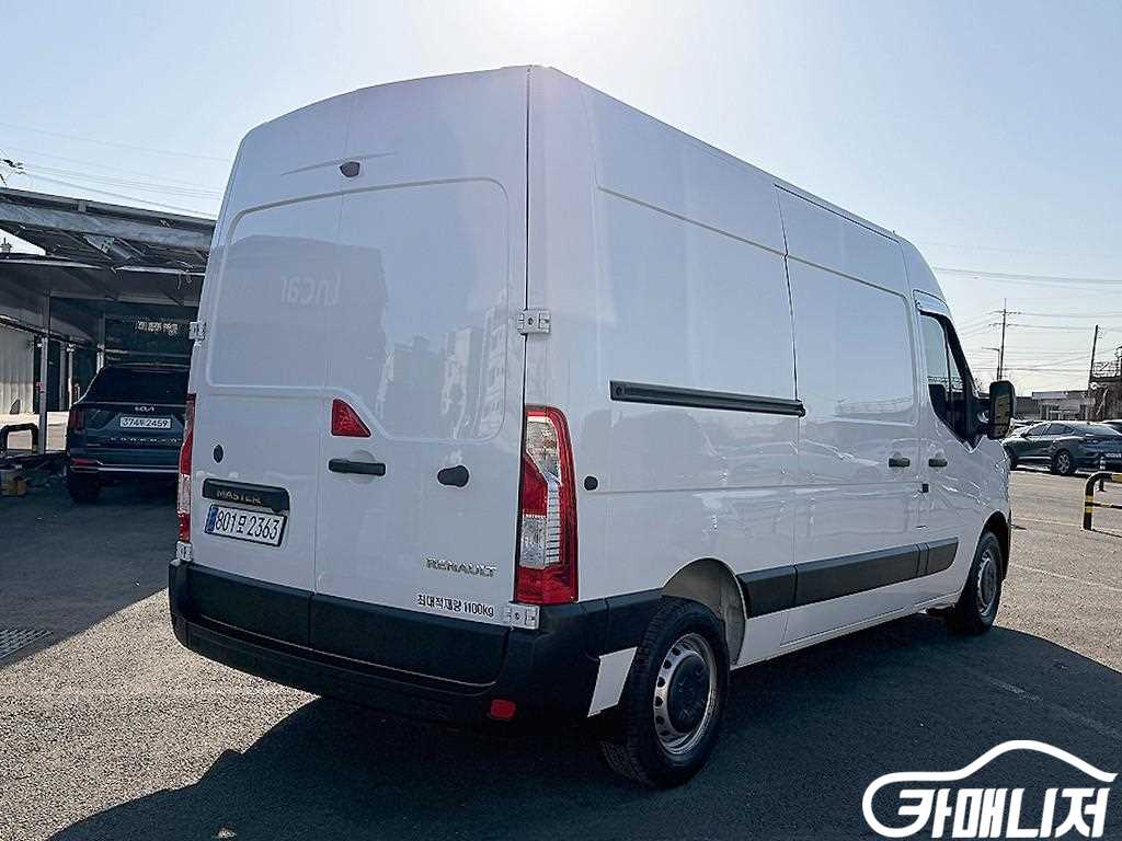 Renault Korea Master Master Van 2.3 L thumbnail 3