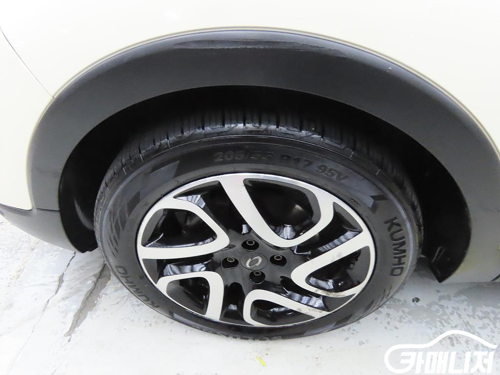 Renault Korea QM3 Diesel 1.5 RE Signature thumbnail 20