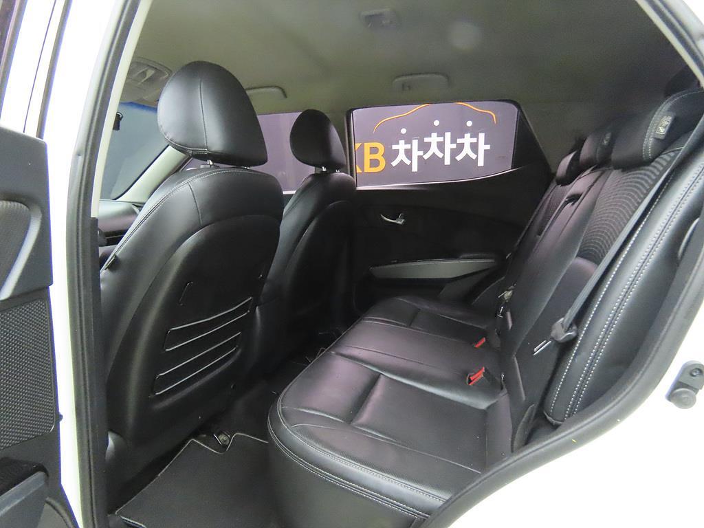 KG Mobility Tivoli Tivoli Ameo 2WD Diesel VX thumbnail 6