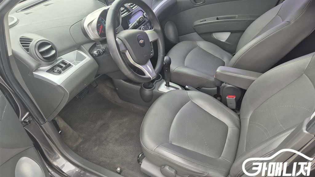 Chevrolet Spark LT thumbnail 9