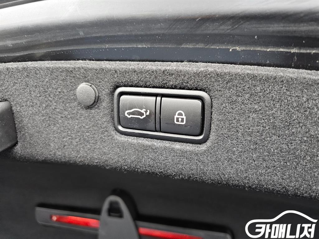 Hyundai Grandeur The New Grandeur IG 3.3 Premium Choice thumbnail 8