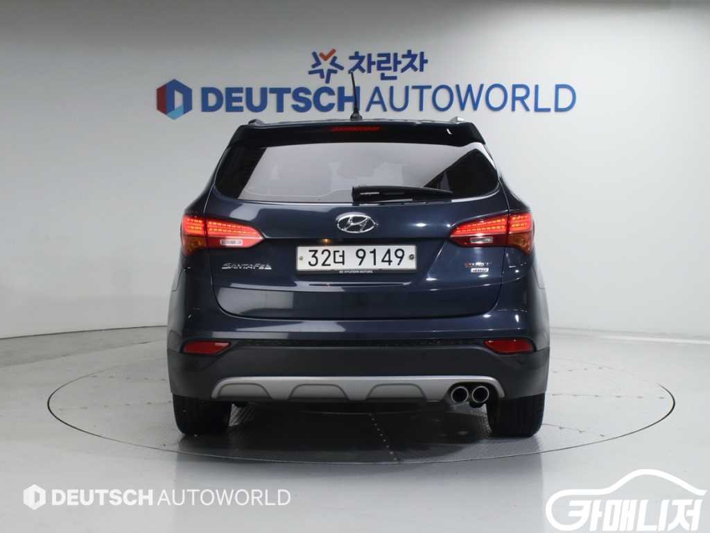 Hyundai Santa Fe Santa Fe DM Diesel 4WD 2.0 Exclusive thumbnail 4