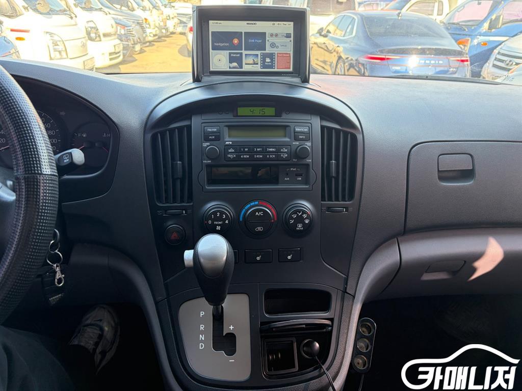 Hyundai Starex Grand Starex Van 5-Seater thumbnail 9