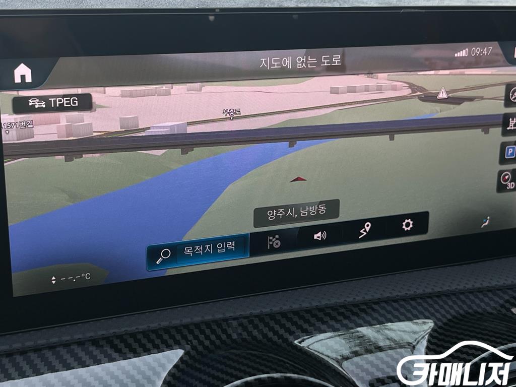 Mercedes-Benz A-Class A-Class W177 AMG A35 4MATIC Sedan thumbnail 9