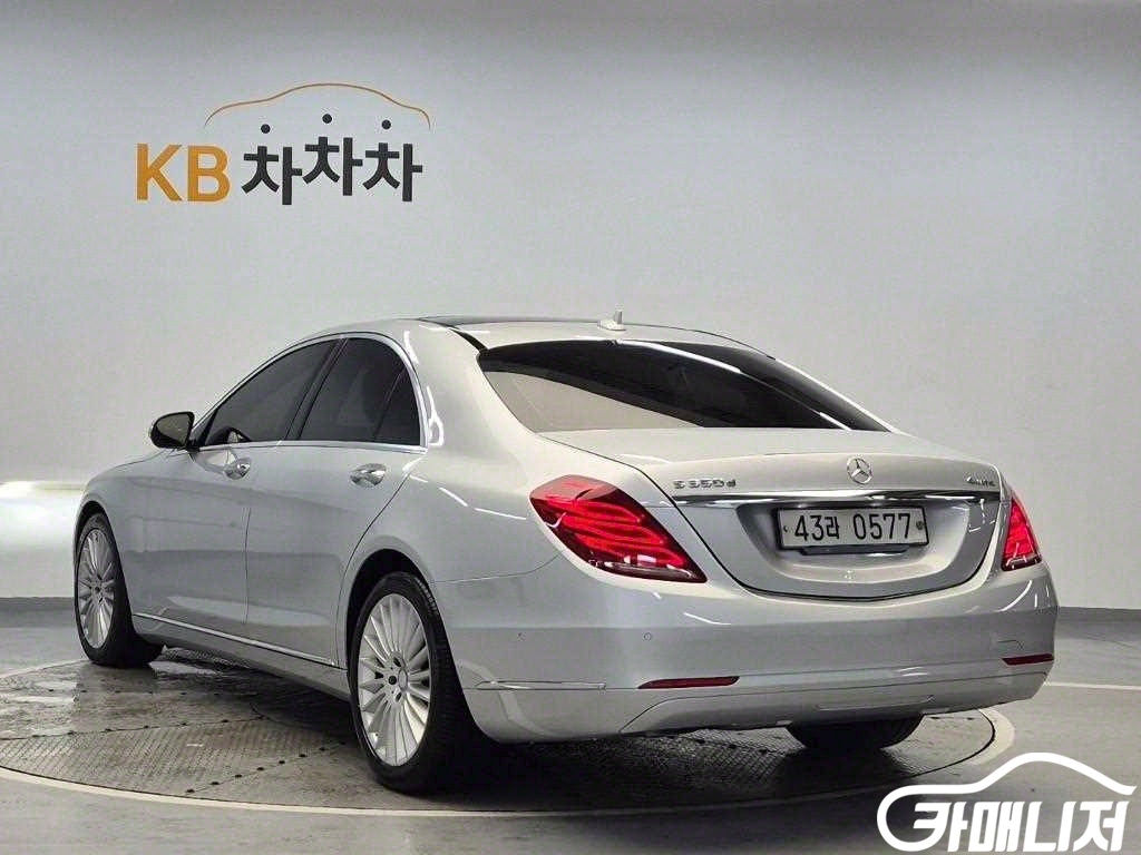 Mercedes-Benz S-Class S-Class-W222 S 350 d 4MATIC thumbnail 2
