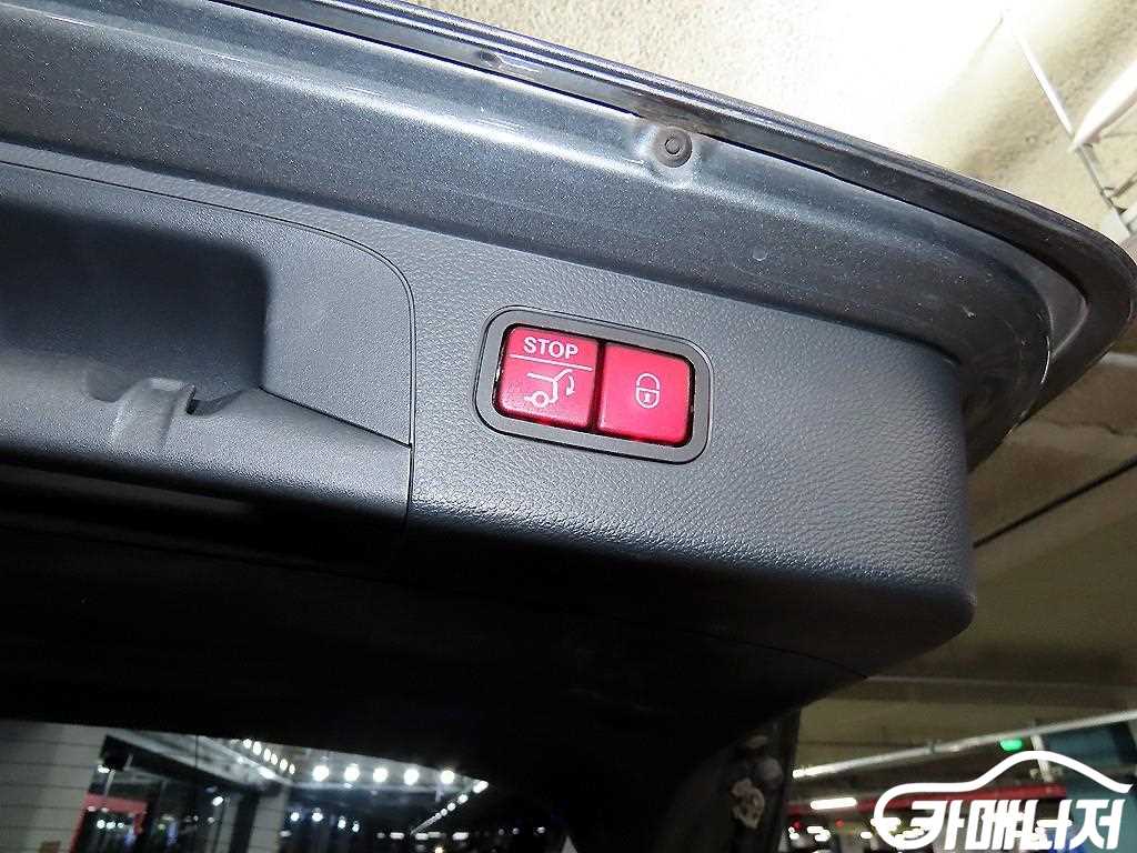 Mercedes-Benz GLC-Class GLC-Class X253 GLC 350 e 4MATIC Premium thumbnail 15