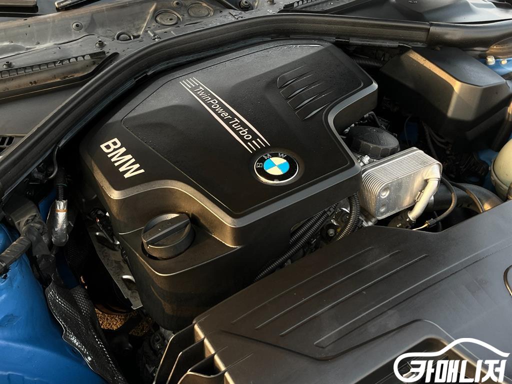 BMW 4 Series 428i Convertible M Sport thumbnail 19