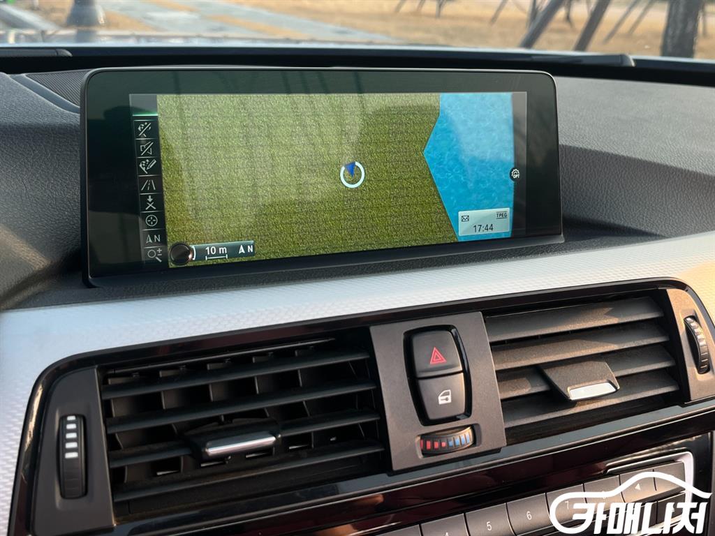 BMW 4 Series 428i Convertible M Sport thumbnail 9