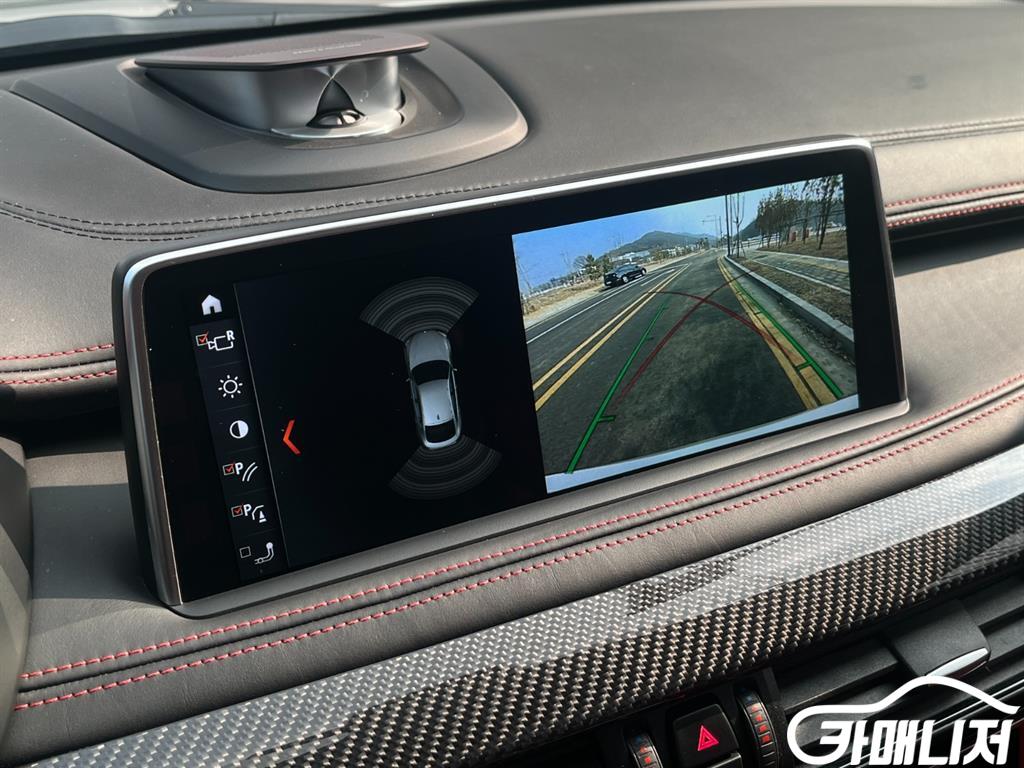 BMW X6 X6 M thumbnail 11