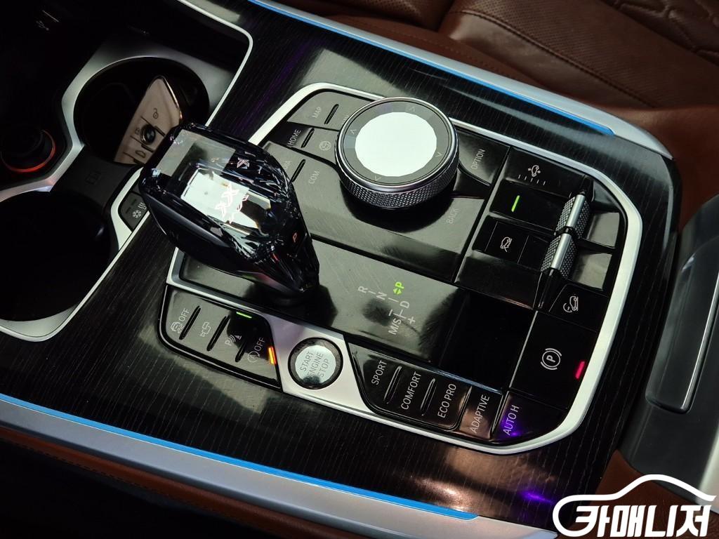 BMW X7 xDrive 40i M Sport thumbnail 15