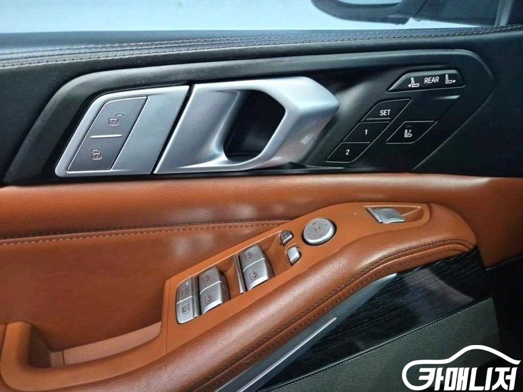 BMW X7 xDrive 40i M Sport thumbnail 13