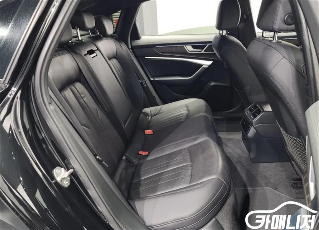 Audi A6 45 TFSI Quattro Premium thumbnail 7