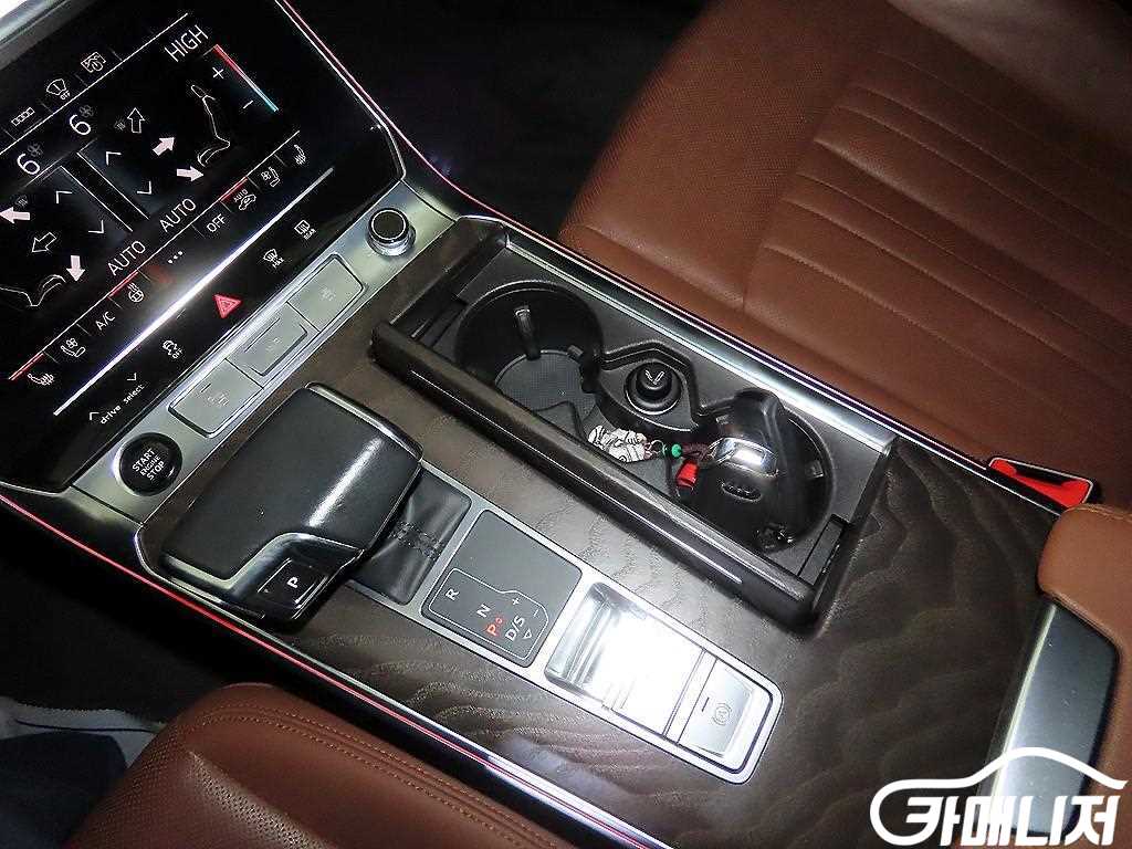 Audi A6 45 TFSI Premium thumbnail 12