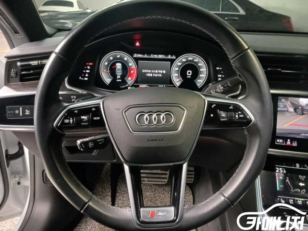 Audi A7 55 TFSI Quattro Premium thumbnail 11