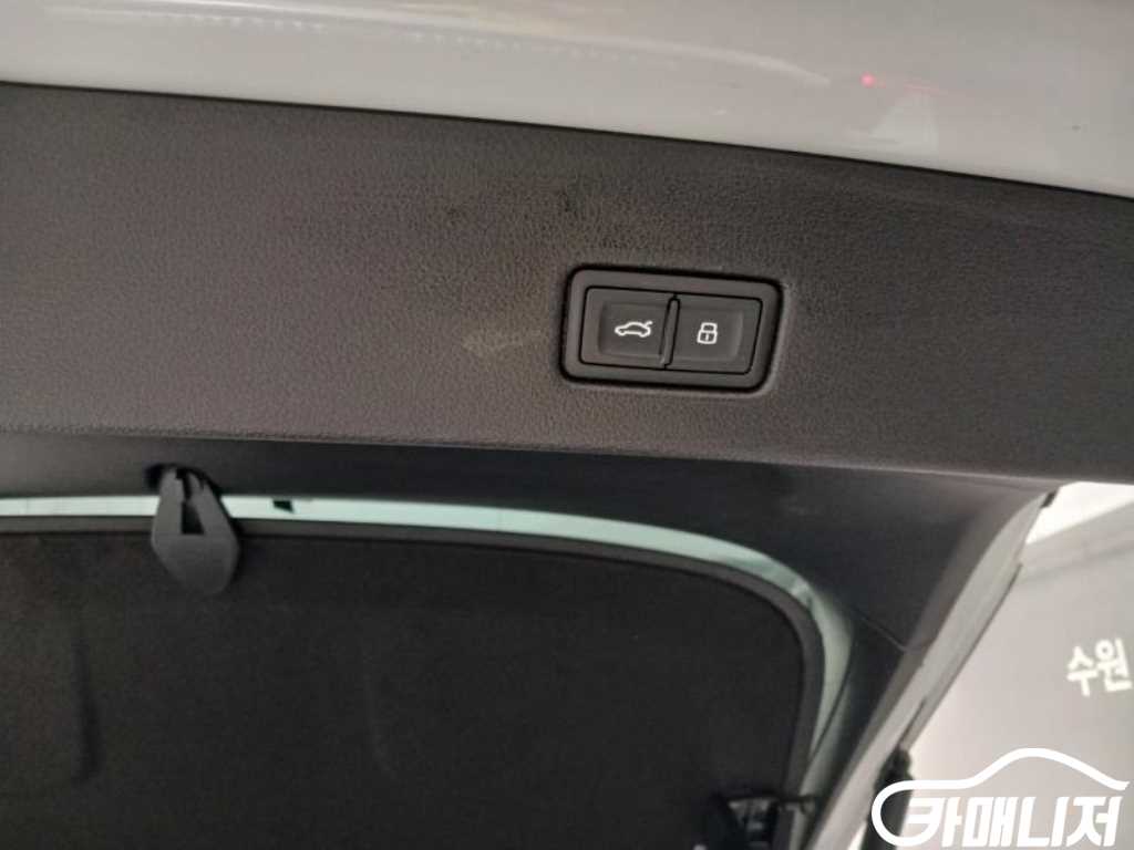 Audi A7 55 TFSI Quattro Premium thumbnail 17