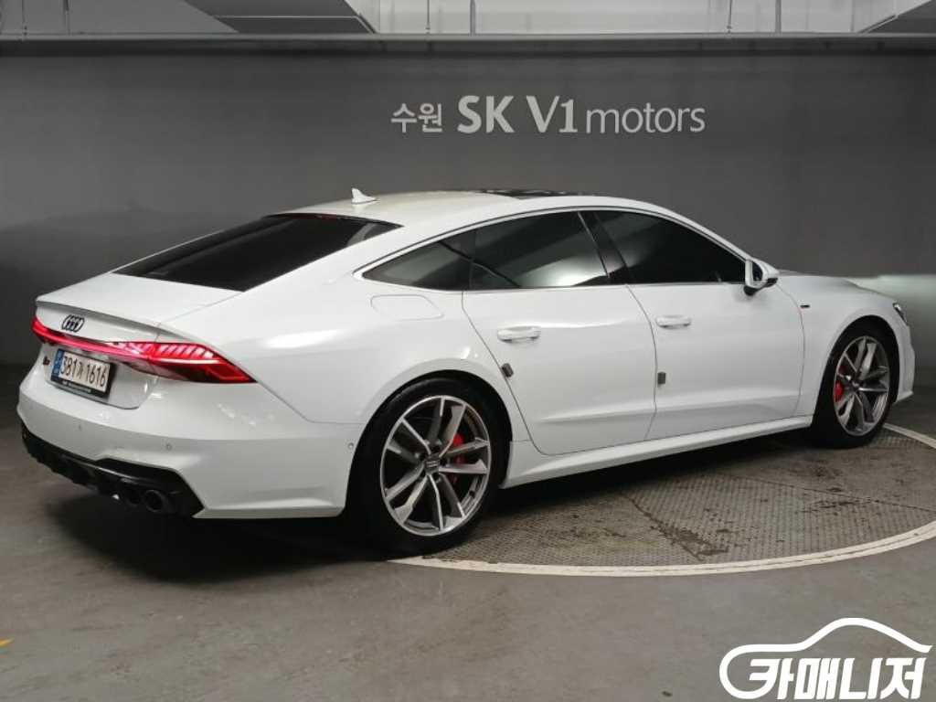 Audi A7 55 TFSI Quattro Premium thumbnail 4
