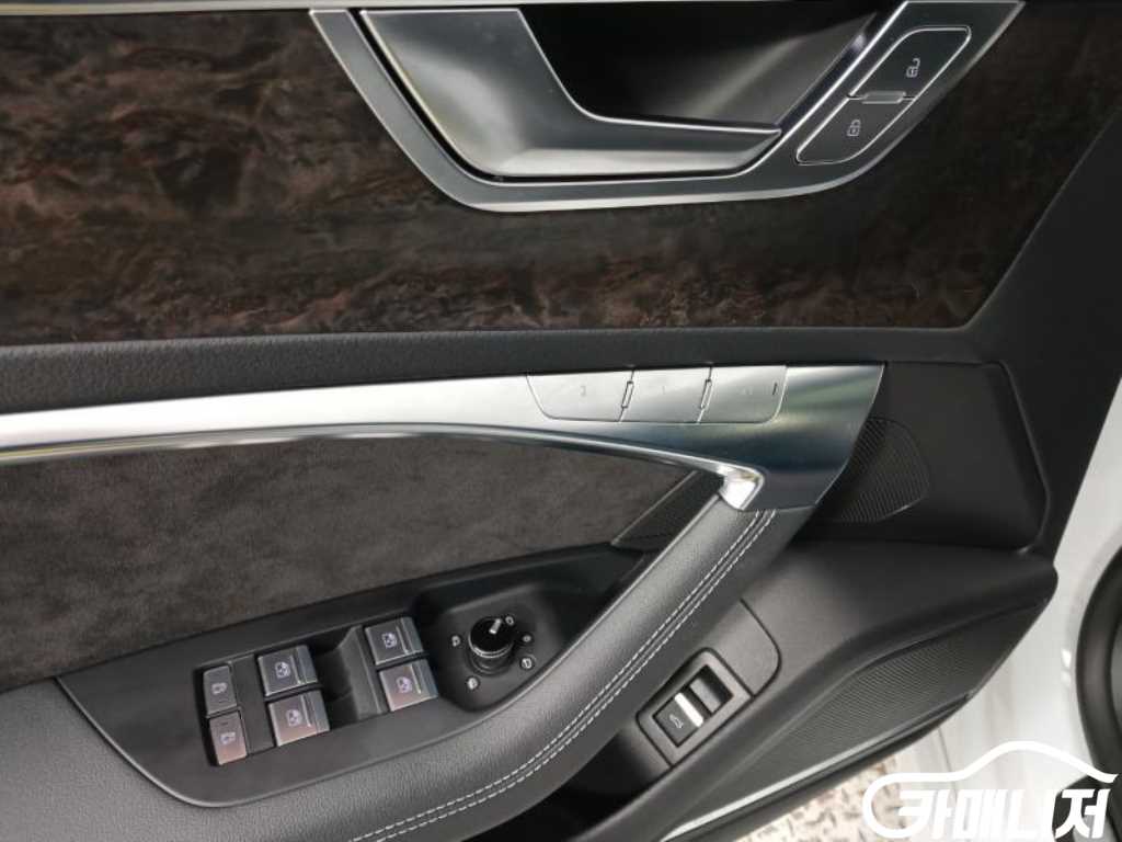 Audi A7 55 TFSI Quattro Premium thumbnail 9