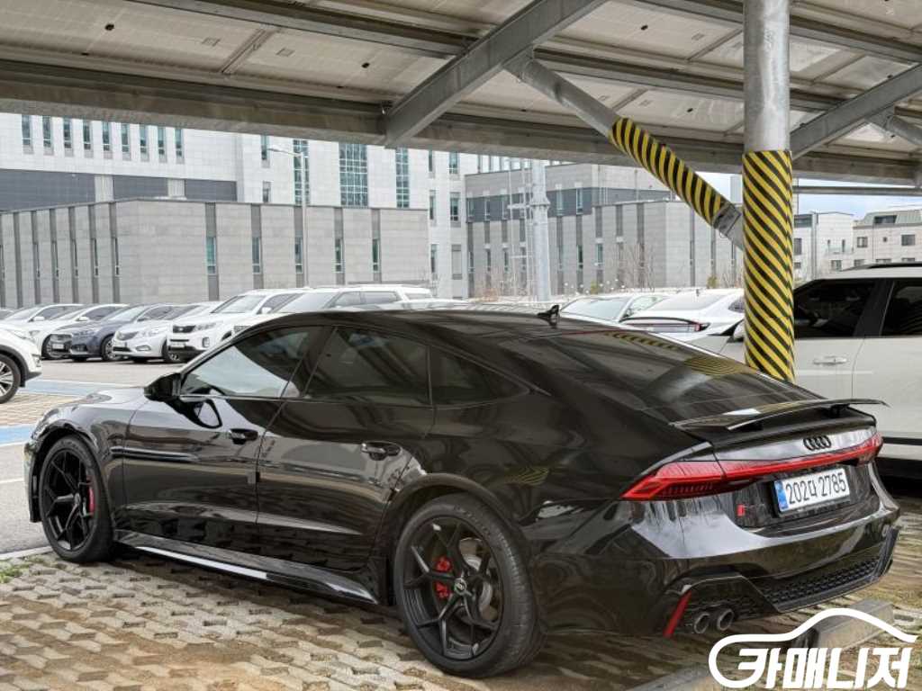 Audi A7 55 TFSI Quattro Premium thumbnail 3