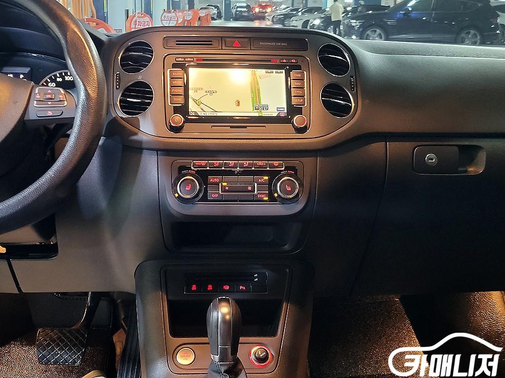 Volkswagen Tiguan 2.0 TDI Premium thumbnail 11